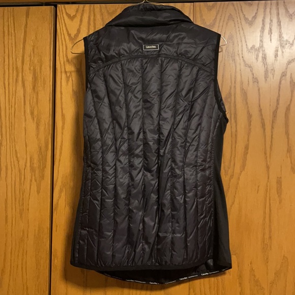 Calvin Klein Vest - Picture 4 of 7